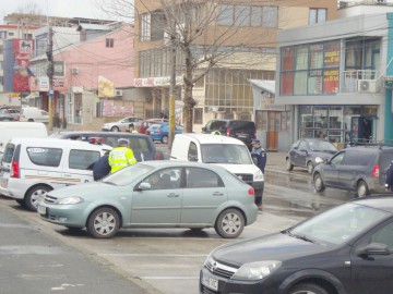 Filtre în trafic şi controale cu mascaţi şi inspectori ITM